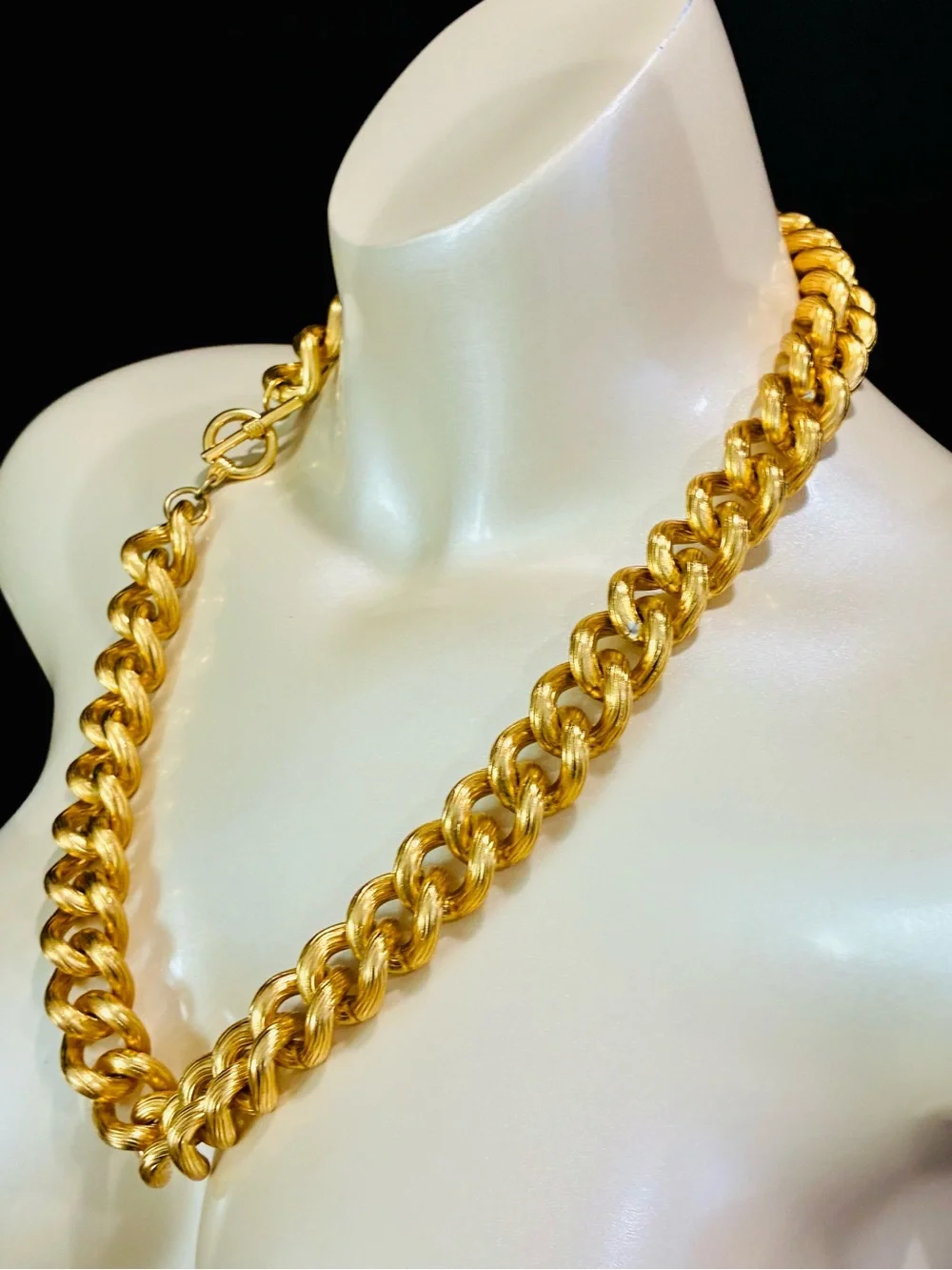 Deliciously Chunky VTG 80s Textured Gold Chain Necklace - Bold Statement 146g